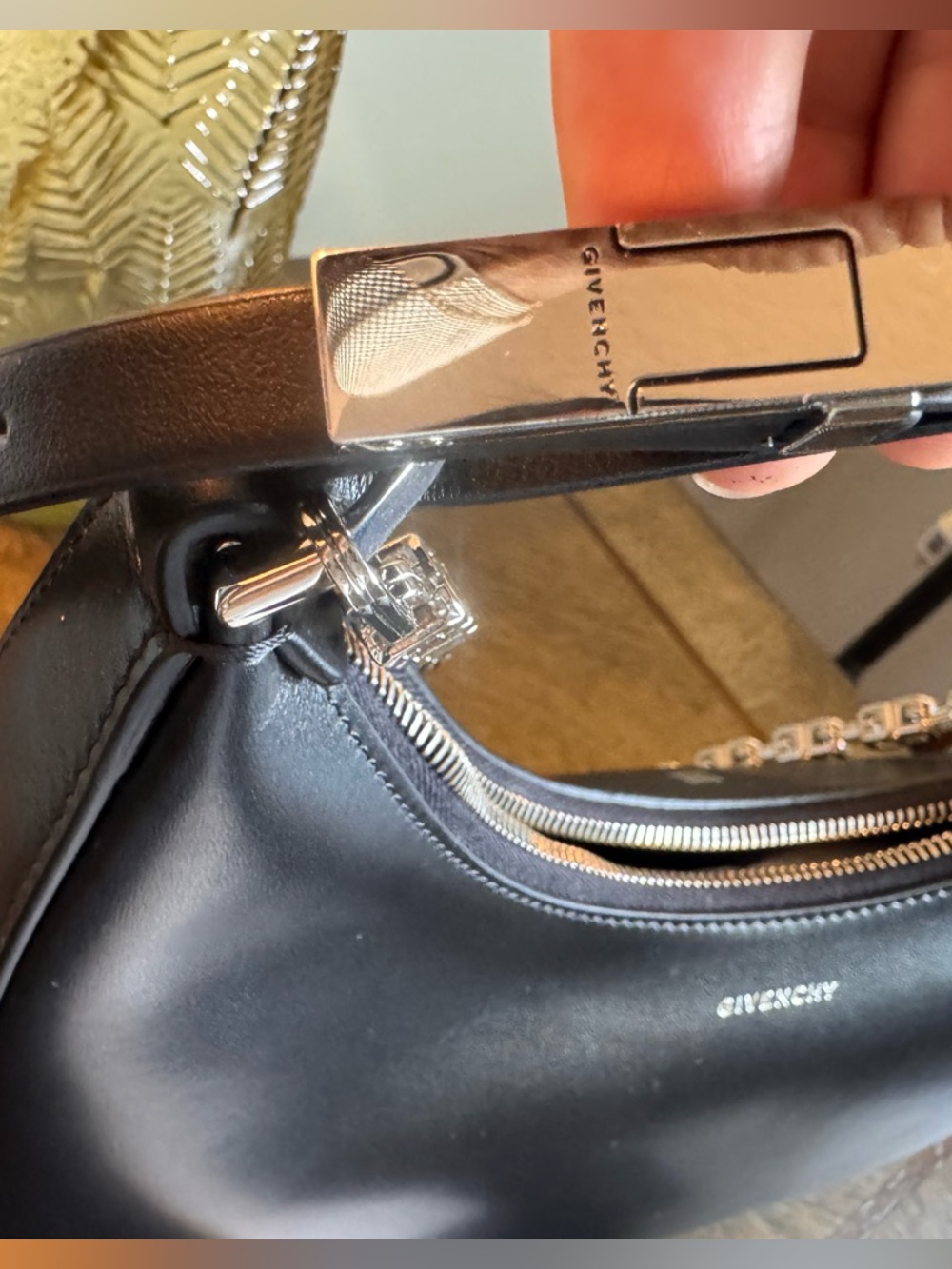 Givenchy bag - Picture 11 of 16